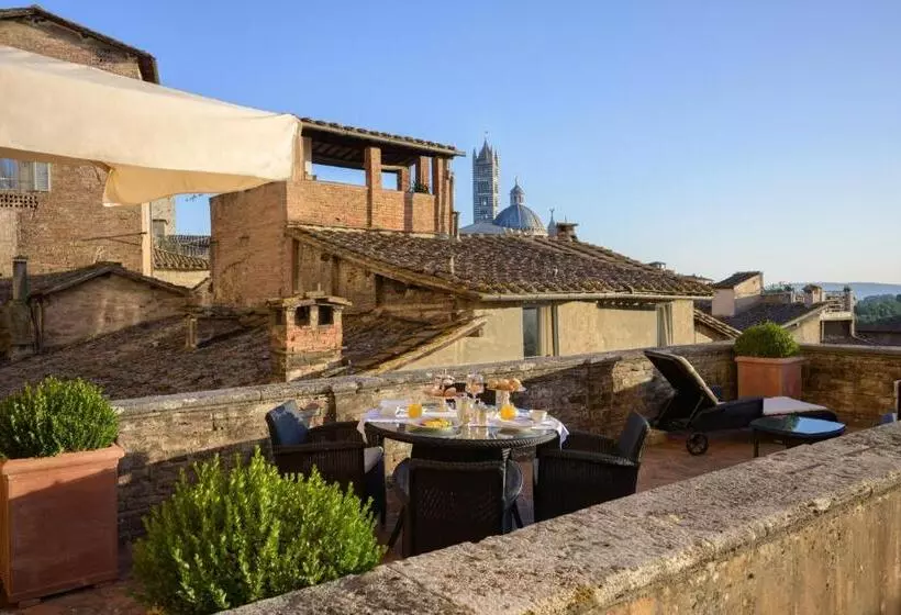 اتاق لوکس با تراس, Grand Hotel Continental Siena Starhotels Collezione