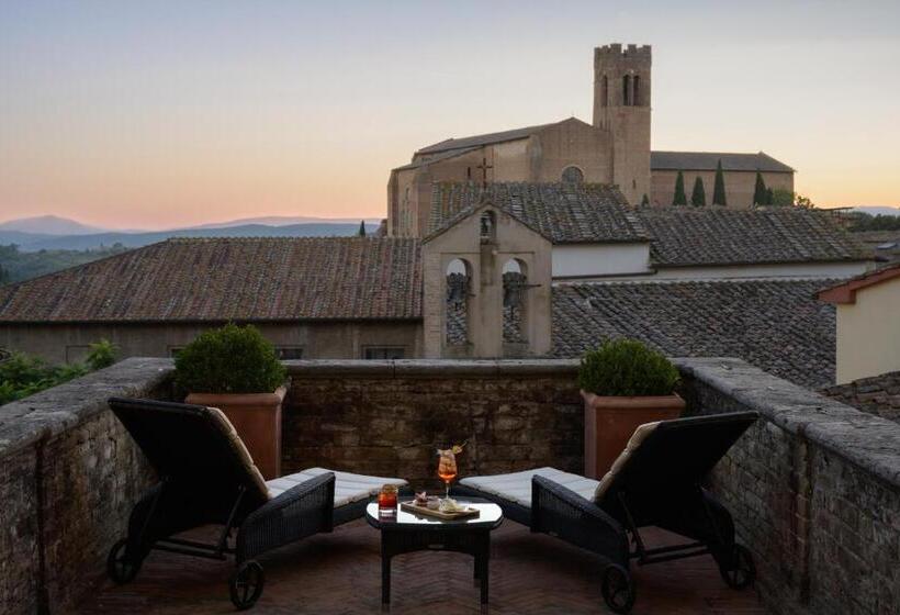 带露台的豪华间, Grand Hotel Continental Siena   Starhotels Collezione