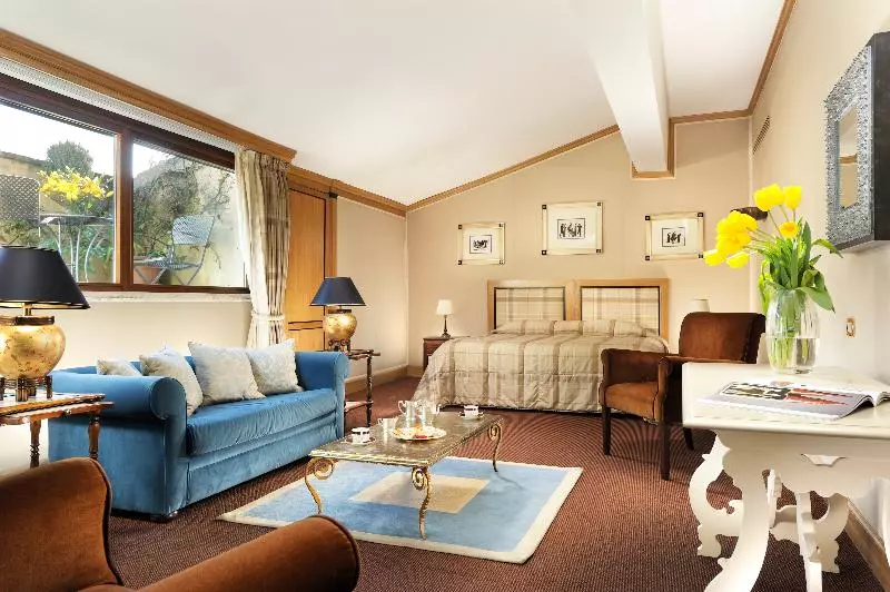 اتاق خانوادگی, Grand Hotel Continental Siena Starhotels Collezione