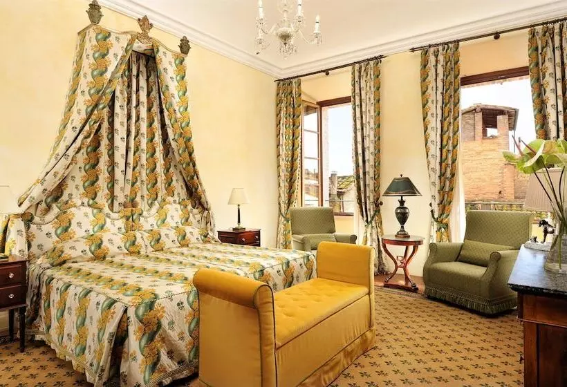 اتاق استاندارد سه نفره, Grand Hotel Continental Siena Starhotels Collezione