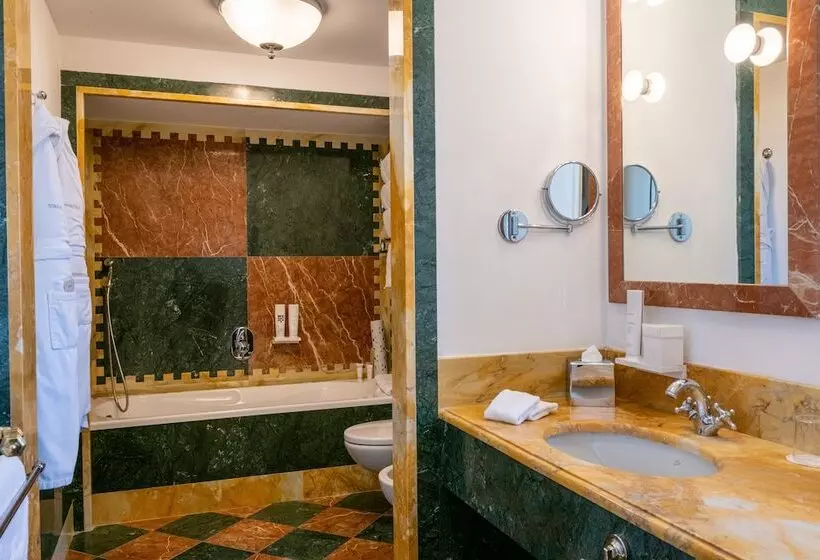 سوئیت با چشمانداز, Grand Hotel Continental Siena Starhotels Collezione