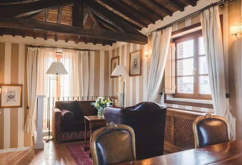 سوئیت با چشمانداز, Grand Hotel Continental Siena Starhotels Collezione