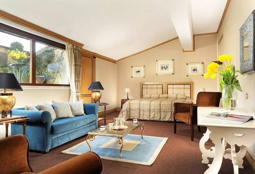 اتاق خانوادگی, Grand Hotel Continental Siena Starhotels Collezione