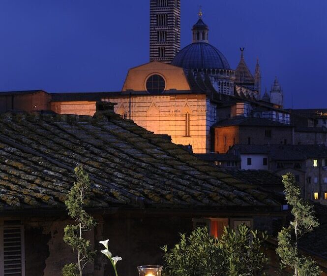 带露台的豪华间, Grand Hotel Continental Siena   Starhotels Collezione