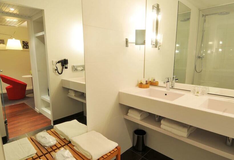 غرفة قياسية ثلاثية, Hôtel Mercure Nantes Centre Gare