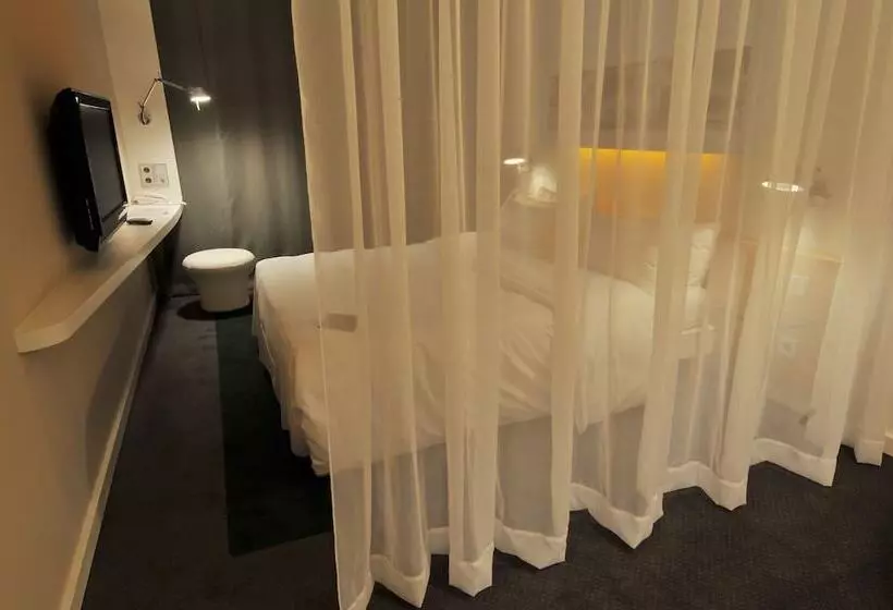 スタンダードトリプルルーム, Hôtel Mercure Nantes Centre Gare