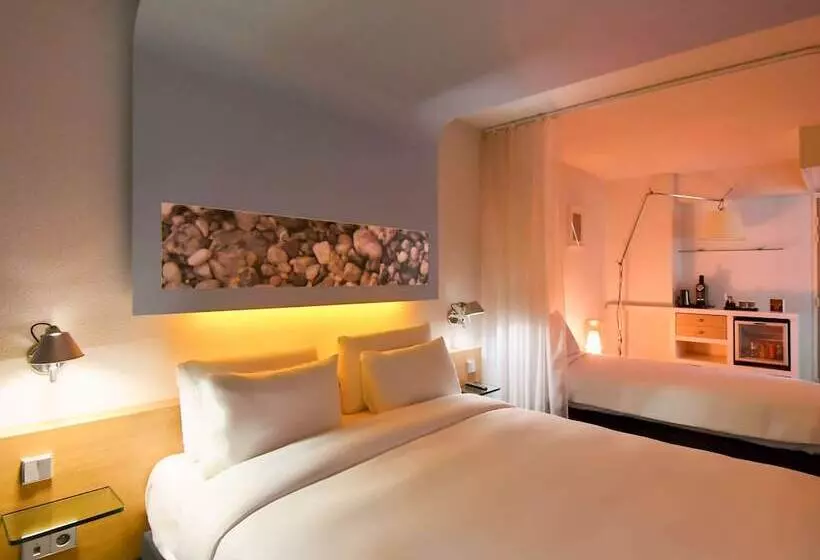 スタンダードトリプルルーム, Hôtel Mercure Nantes Centre Gare