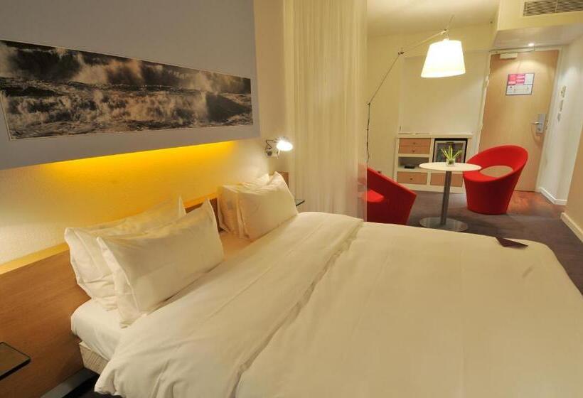 スタンダードトリプルルーム, Hôtel Mercure Nantes Centre Gare