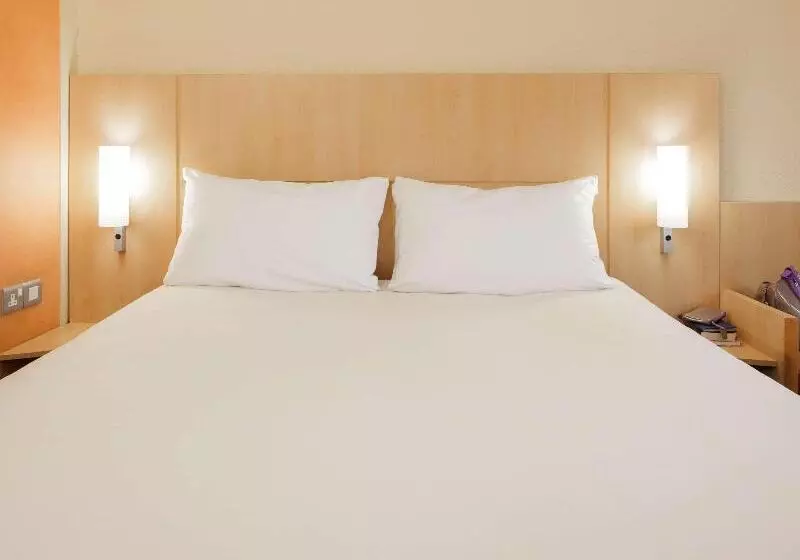اتاق استاندارد, Ibis Cardiff