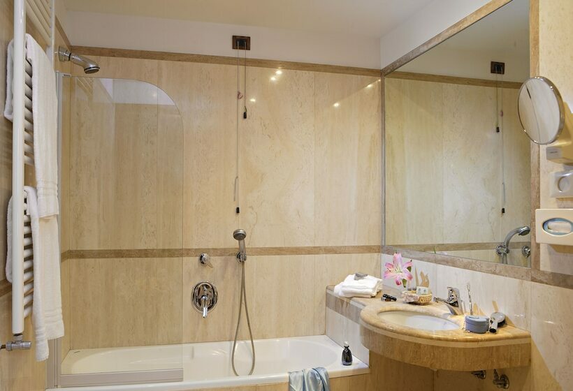 اتاق سوپریور سه تخته, Kette