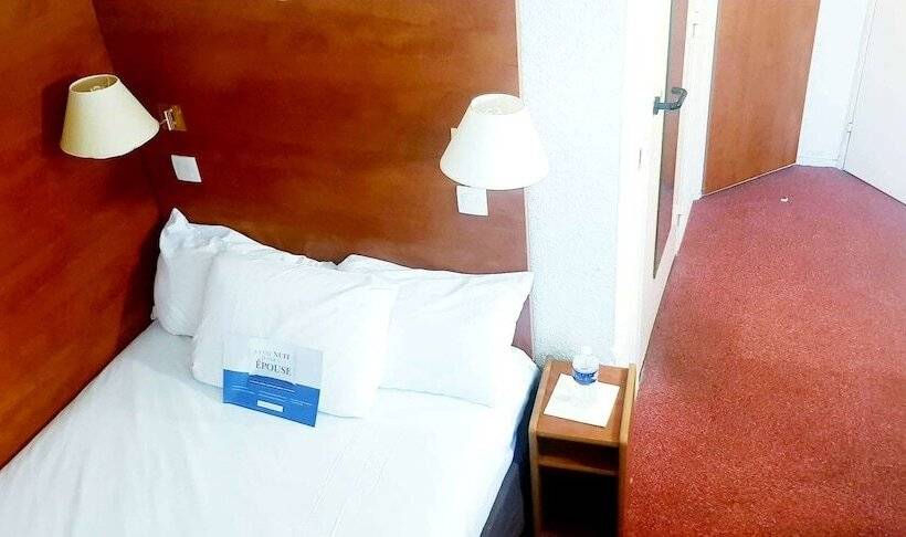 غرفة قياسية, Kyriad Chantilly