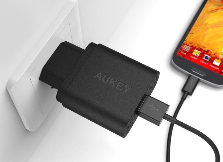 اتاق کلاسیک سه تخته, Maxim