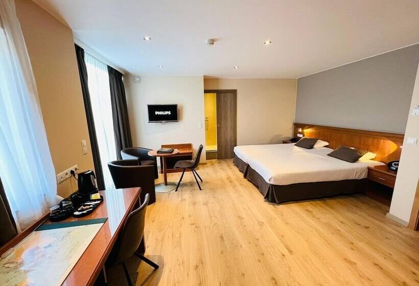 חדר אקזקיוטיב, Melba