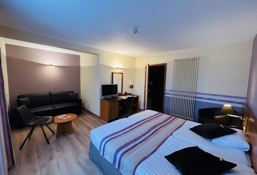 סוויטת ג'וניור, Melba