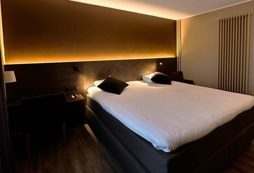 סוויטת ג'וניור, Melba