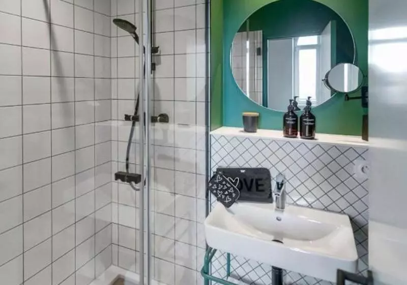 Superior Neljän Hengen Huone, Tandem - Boutique Hotel