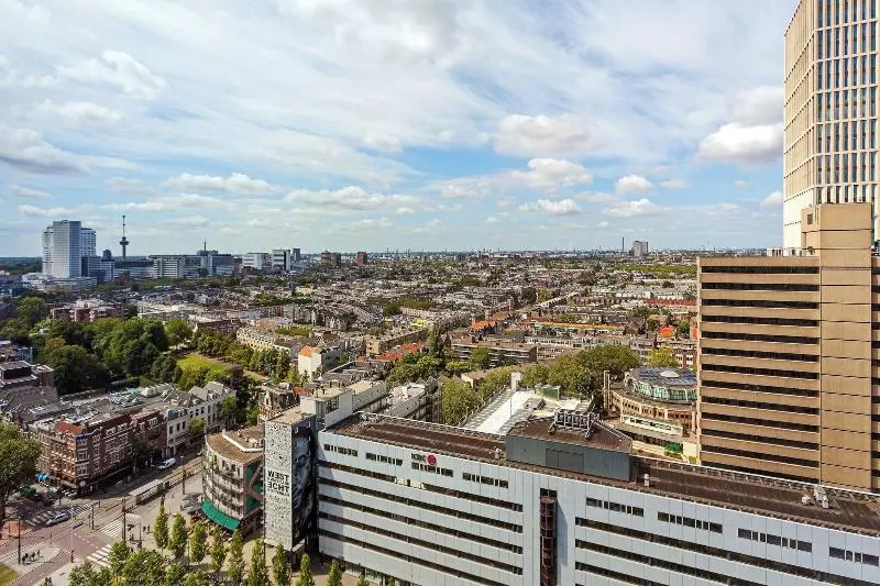 سوییت جونیور, Rotterdam Marriott