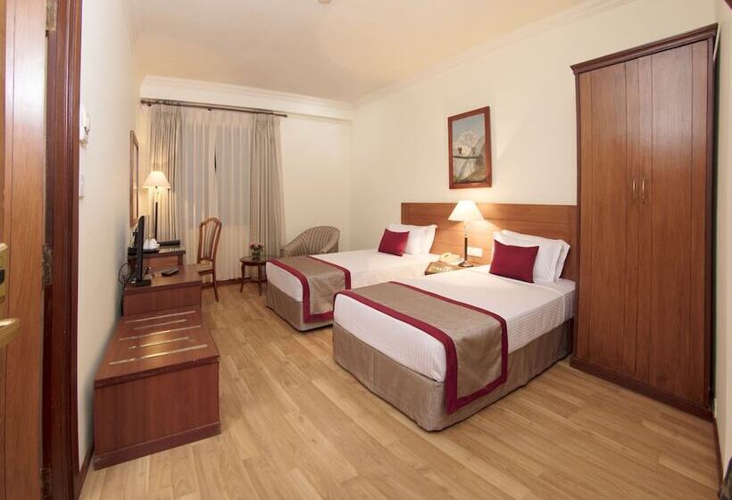 اتاق لوکس, Royal Singi