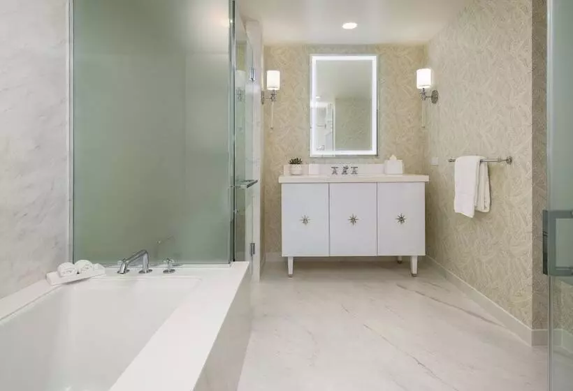 Standard-studio Parivuode, The Beverly Hilton