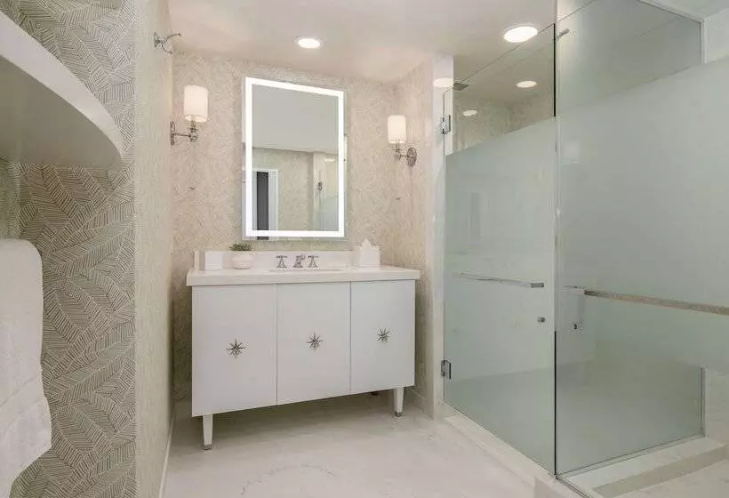 Deluxe-huone, The Beverly Hilton