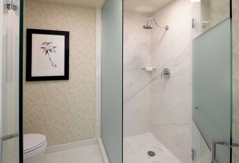 디럭스 룸, The Beverly Hilton