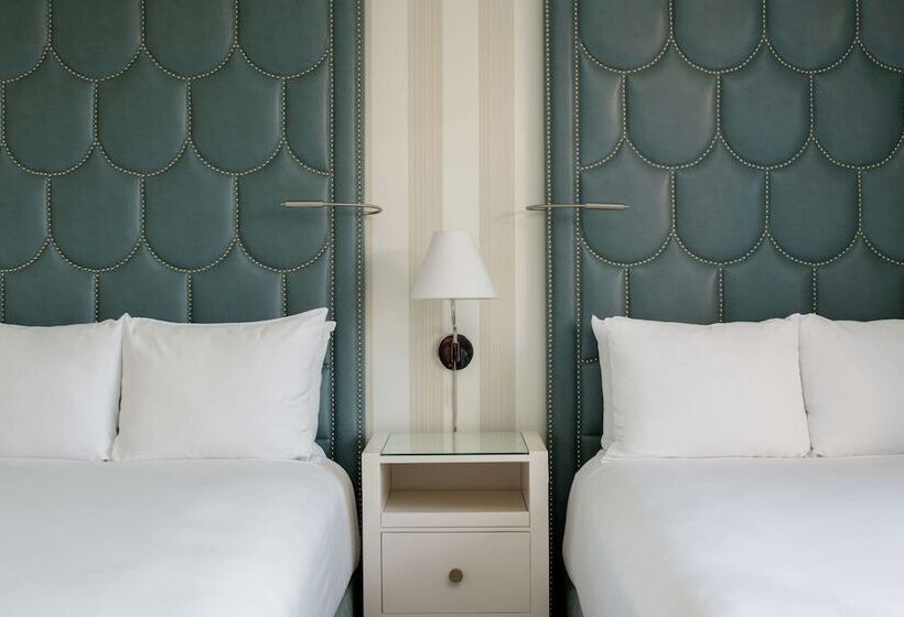 Номер Deluxe, The Beverly Hilton
