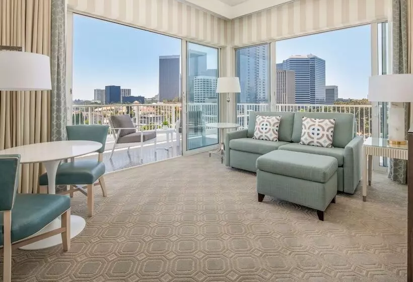 Deluxe-huone, The Beverly Hilton