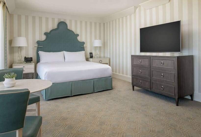 프리미엄 스튜디오, The Beverly Hilton