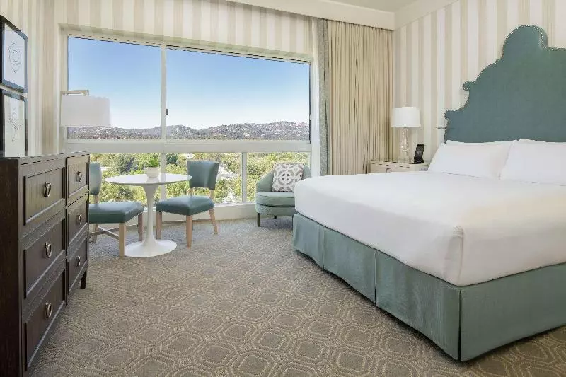 Deluxe-huone, The Beverly Hilton