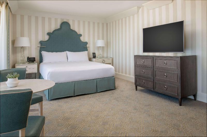 프리미엄 스튜디오, The Beverly Hilton