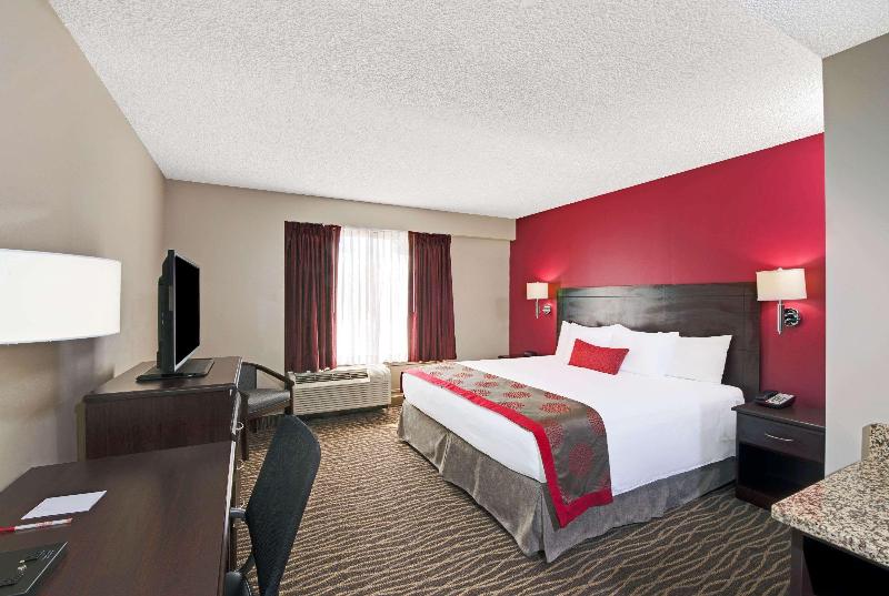 Люкс Повышенной Комфортности, The Beverly Hilton