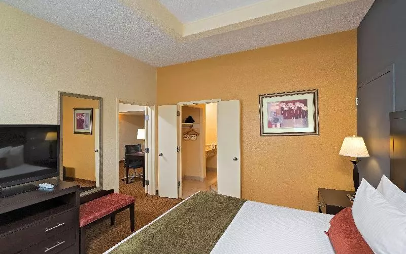 Premium-studio, The Beverly Hilton