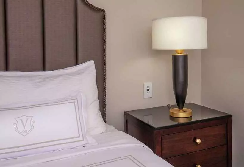 Deluxe-huone King-vuode, The Beverly Hilton