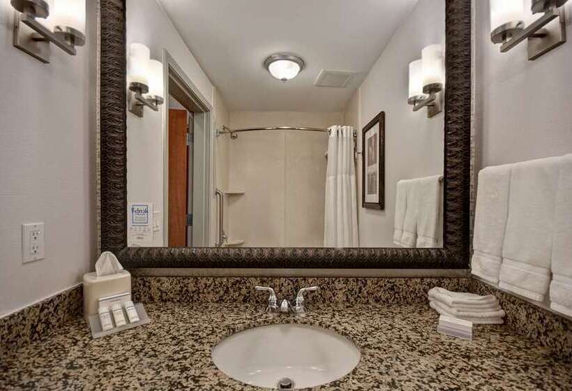 스탠다드 룸 킹사이즈 침대, The Beverly Hilton