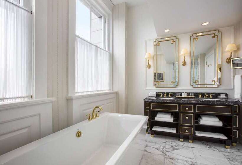 스탠다드 스튜디오 킹침대, The Beverly Hilton