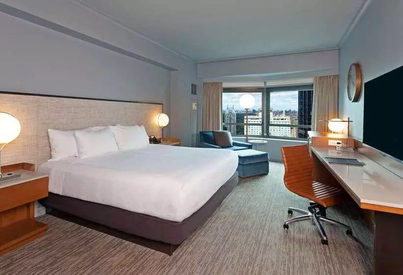 Standard-huone King-vuode, The Beverly Hilton