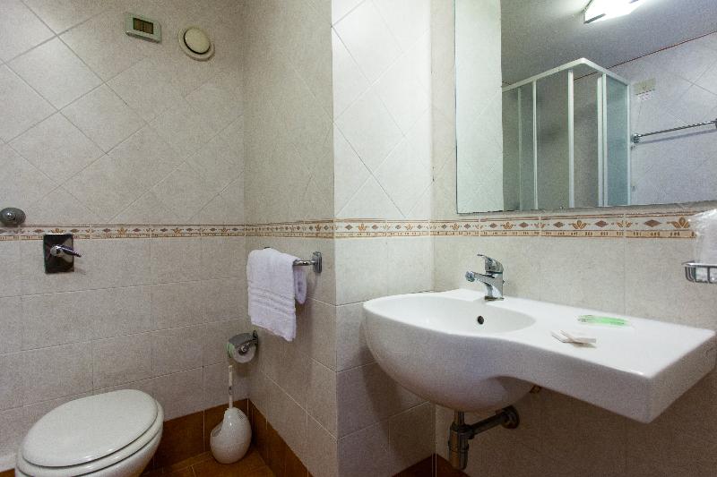 四人标准间, Villa D Amato