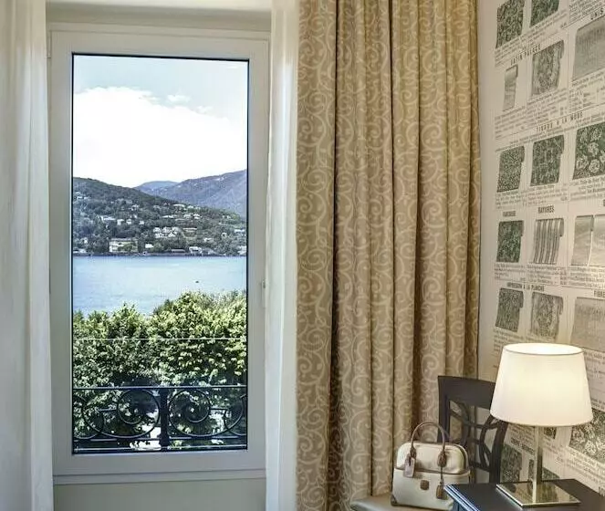اتاق استاندارد با چشم‌انداز دریاچه, Palace Hotel Lake Como
