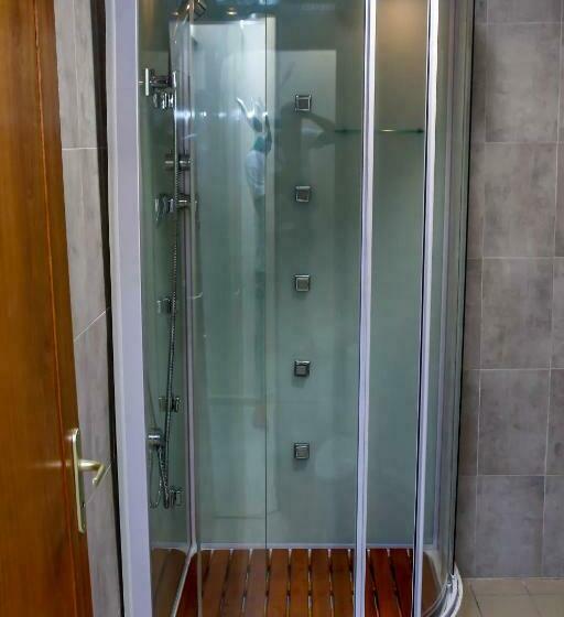 استودیوی لوکس, Premium