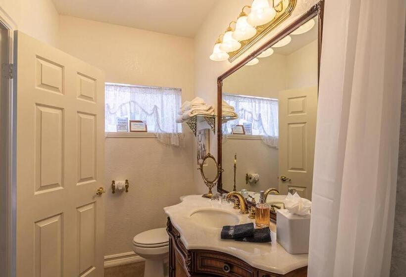 Suite Deluxe, Apples Bed And Breakfast Inn