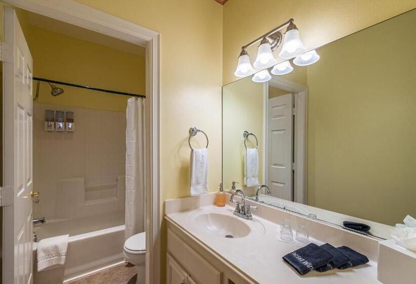 豪华三人间, Apples Bed And Breakfast Inn