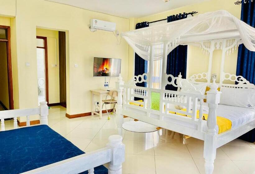 اتاق استاندارد با تخت بزرگ, Elna S Nyali   Seaview, Pool, High Speed Wi Fi & Hot Shower