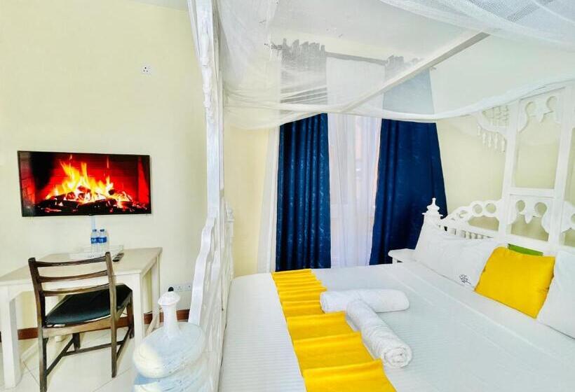اتاق لوکس با چشم‌انداز دریا, Elna S Nyali   Seaview, Pool, High Speed Wi Fi & Hot Shower