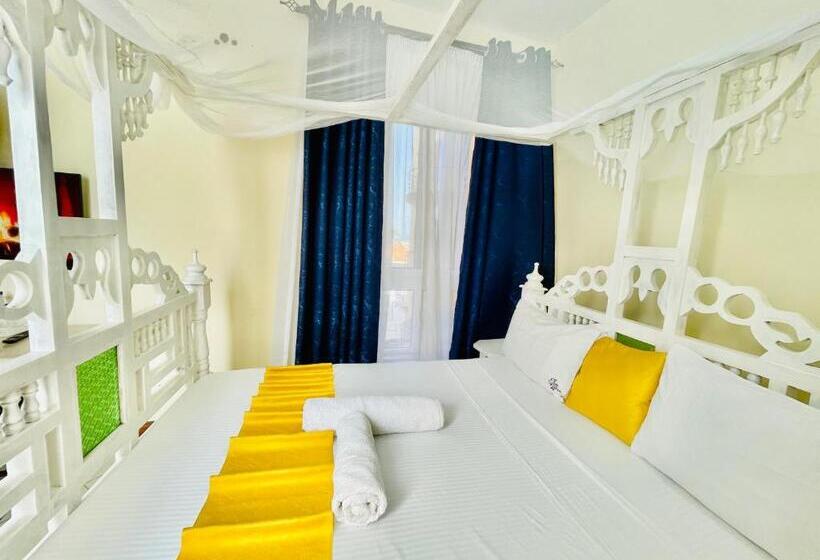 اتاق لوکس با چشم‌انداز دریا, Elna S Nyali   Seaview, Pool, High Speed Wi Fi & Hot Shower