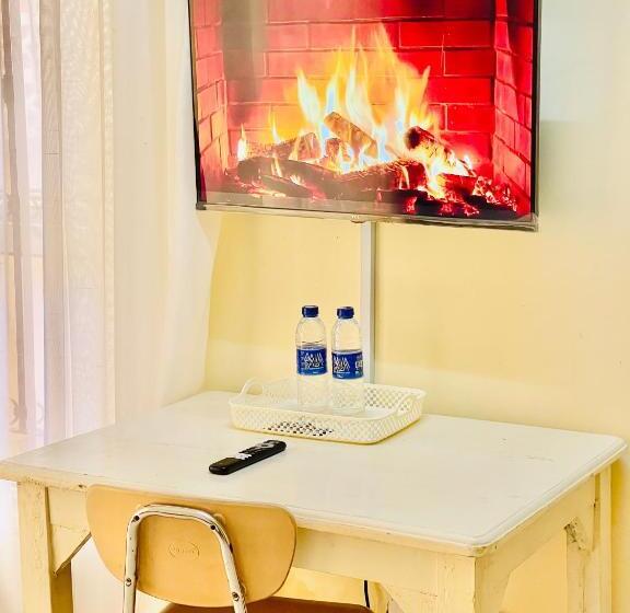 اتاق لوکس با چشم‌انداز دریا, Elna S Nyali   Seaview, Pool, High Speed Wi Fi & Hot Shower