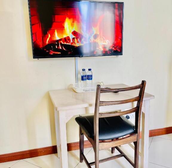اتاق لوکس با چشم‌انداز دریا, Elna S Nyali   Seaview, Pool, High Speed Wi Fi & Hot Shower