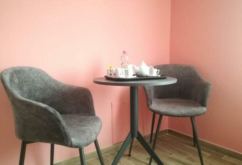 带大床的标准间, Nel Verde Di Carinci