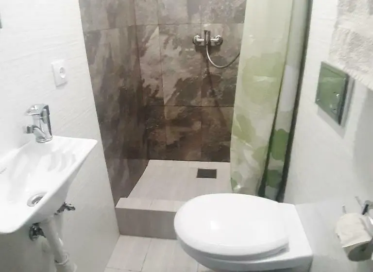 キングサイズベッドのスタンダードルーム, смарт хаб Apartment In Center