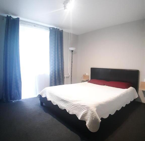 キングサイズベッドのスタンダードルーム, смарт хаб Apartment In Center