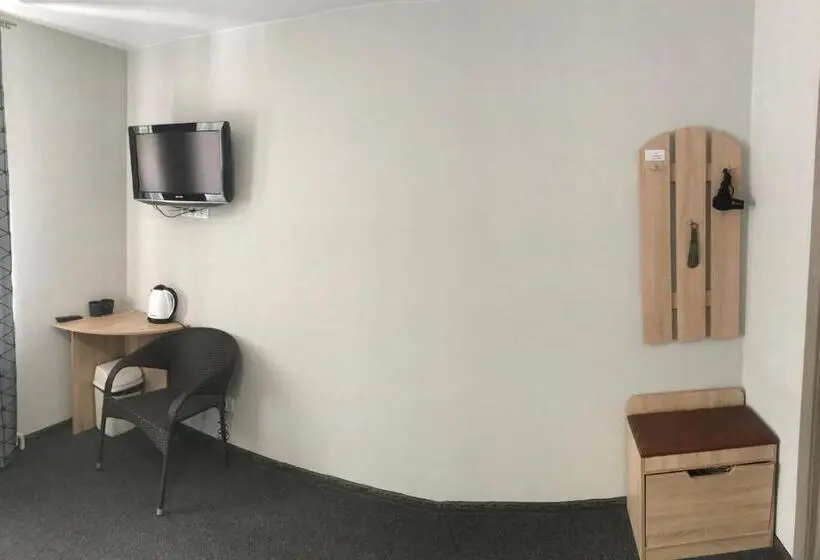 エコノミールーム, смарт хаб Apartment In Center